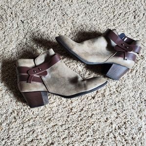 City Classified ankle booties